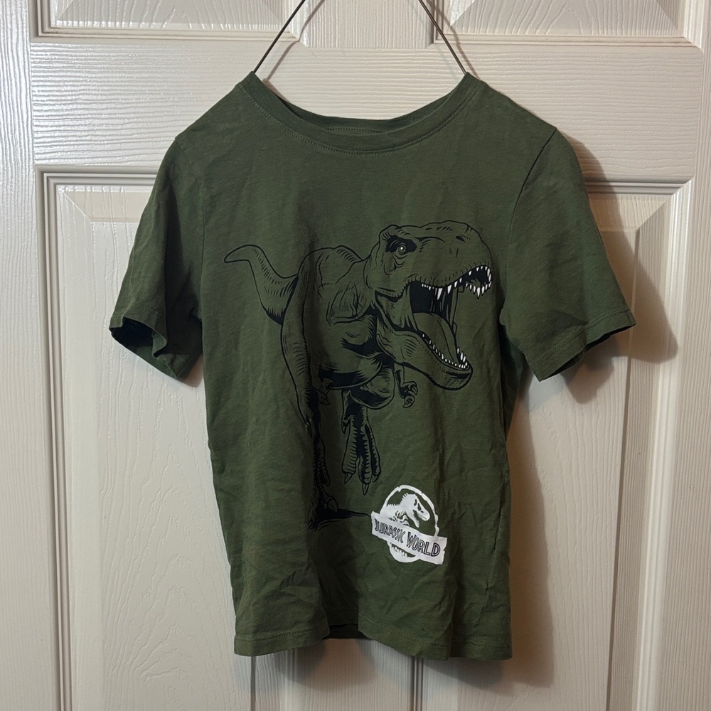 H&M Green Dinosaur Graphic Tee Jurassic park 6X/7